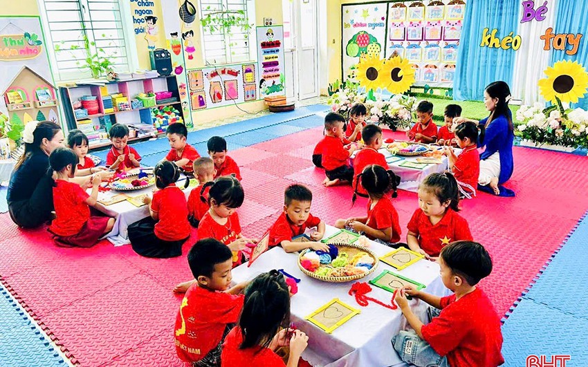 Phổ cập giáo dục mầm non, giáo viên nào được hỗ trợ?