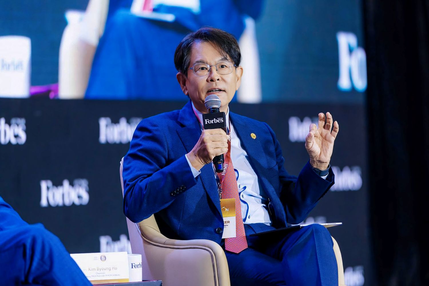 HDbank tiếp tục vào Top 50 Forbes Việt Nam trong bước chuyển lớn của thị trường vốn- Ảnh 2.