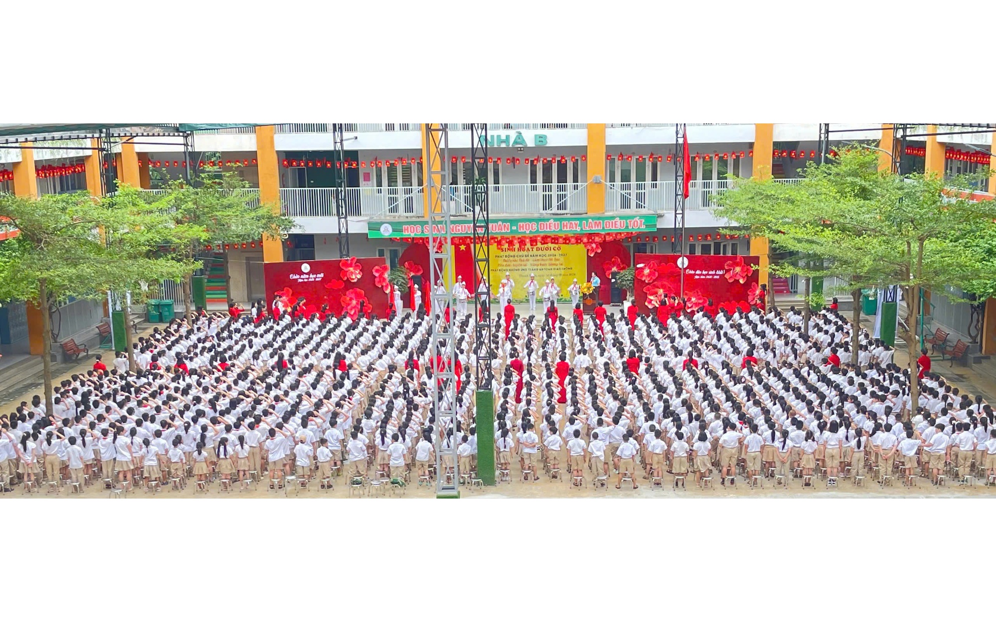 Đề xuất quy định chế độ phụ cấp chức vụ đối với cán bộ quản lí cơ sở giáo dục