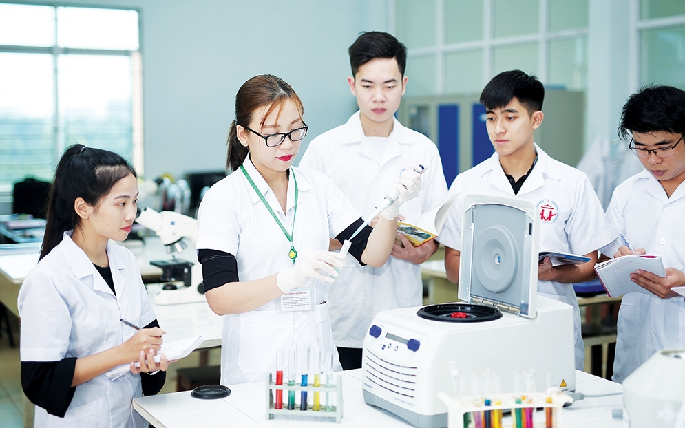 Đề xuất quy định mới về quản lí nhiệm vụ khoa học, công nghệ, đổi mới sáng tạo do Bộ GDĐT tài trợ, đặt hàng
