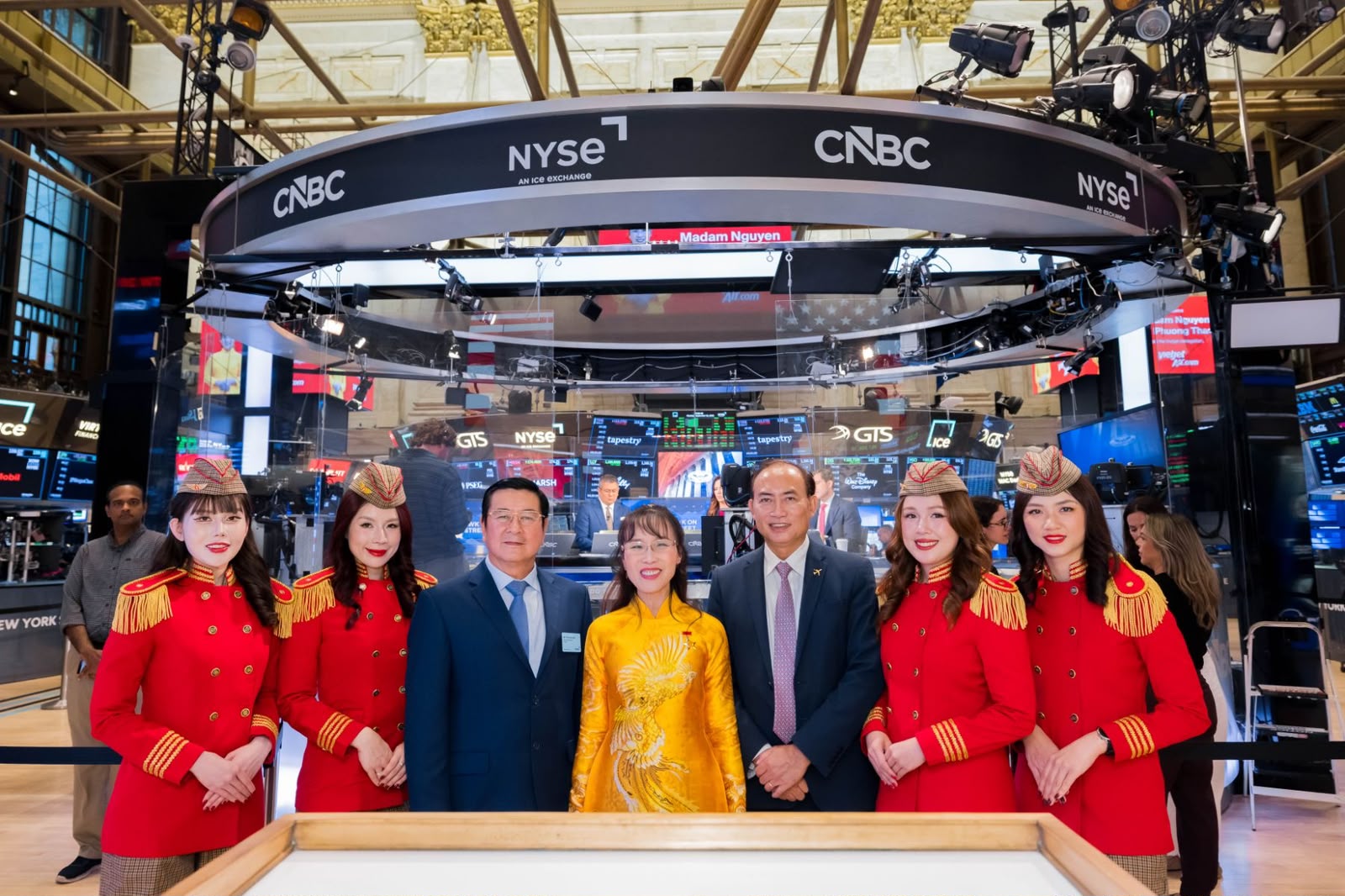 Vietjet góp phần đưa hình ảnh doanh nghiệp Việt tới Sàn Chứng khoán New York- Ảnh 1.