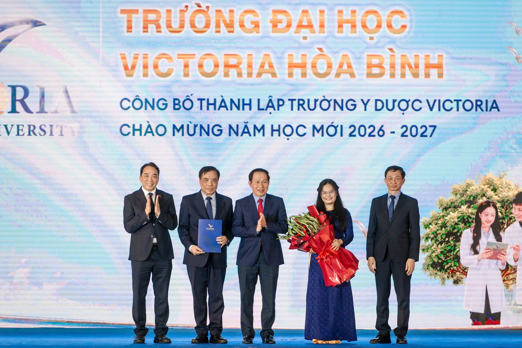 Đại học Victoria Hòa Bình: Hành trình mới xác lập vị thế tốt hơn, tầm nhìn lớn hơn và sứ mệnh cao cả hơn- Ảnh 2.