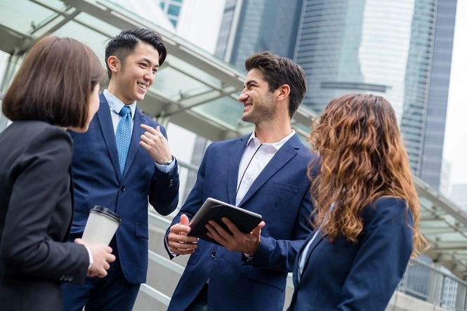 Quy định mới về tuyển dụng người Việt Nam làm việc cho tổ chức nước ngoài tại Việt Nam- Ảnh 1.