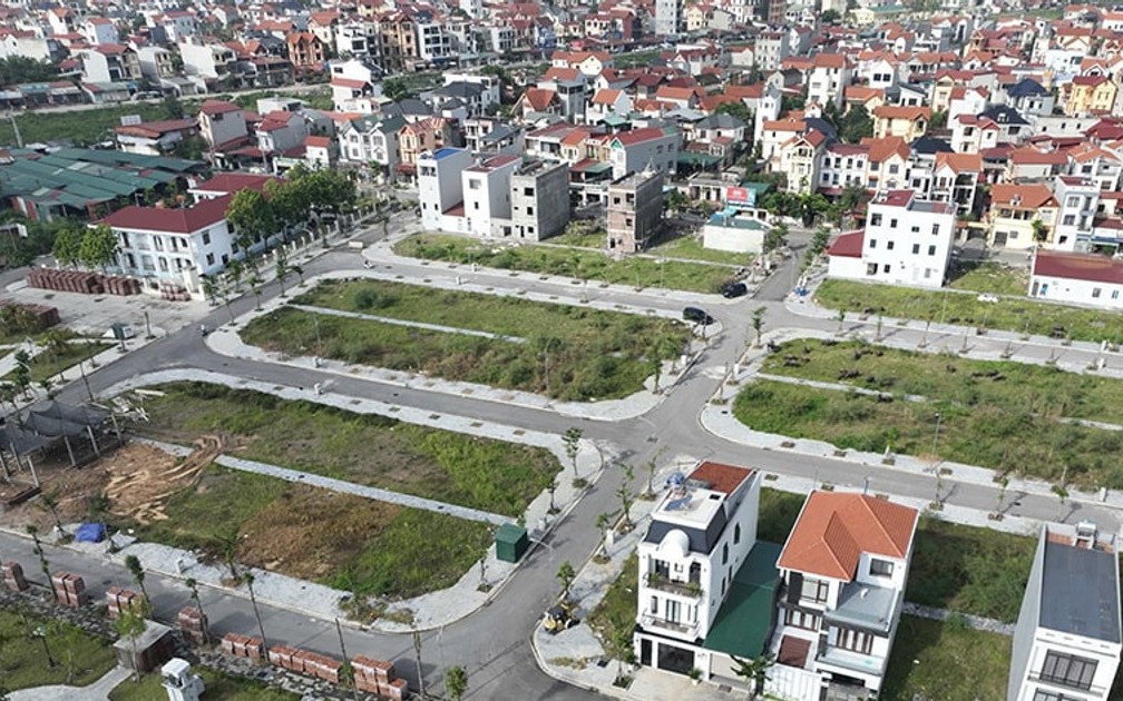 Thế nào là không còn đất ở, nhà ở khác trên địa bàn cấp xã?