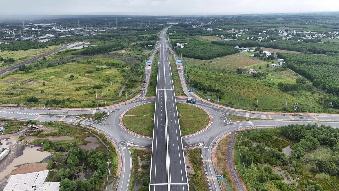 Cao tốc Bến Lức - Long Thành thông xe toàn tuyến từ ngày 30/9- Ảnh 2.