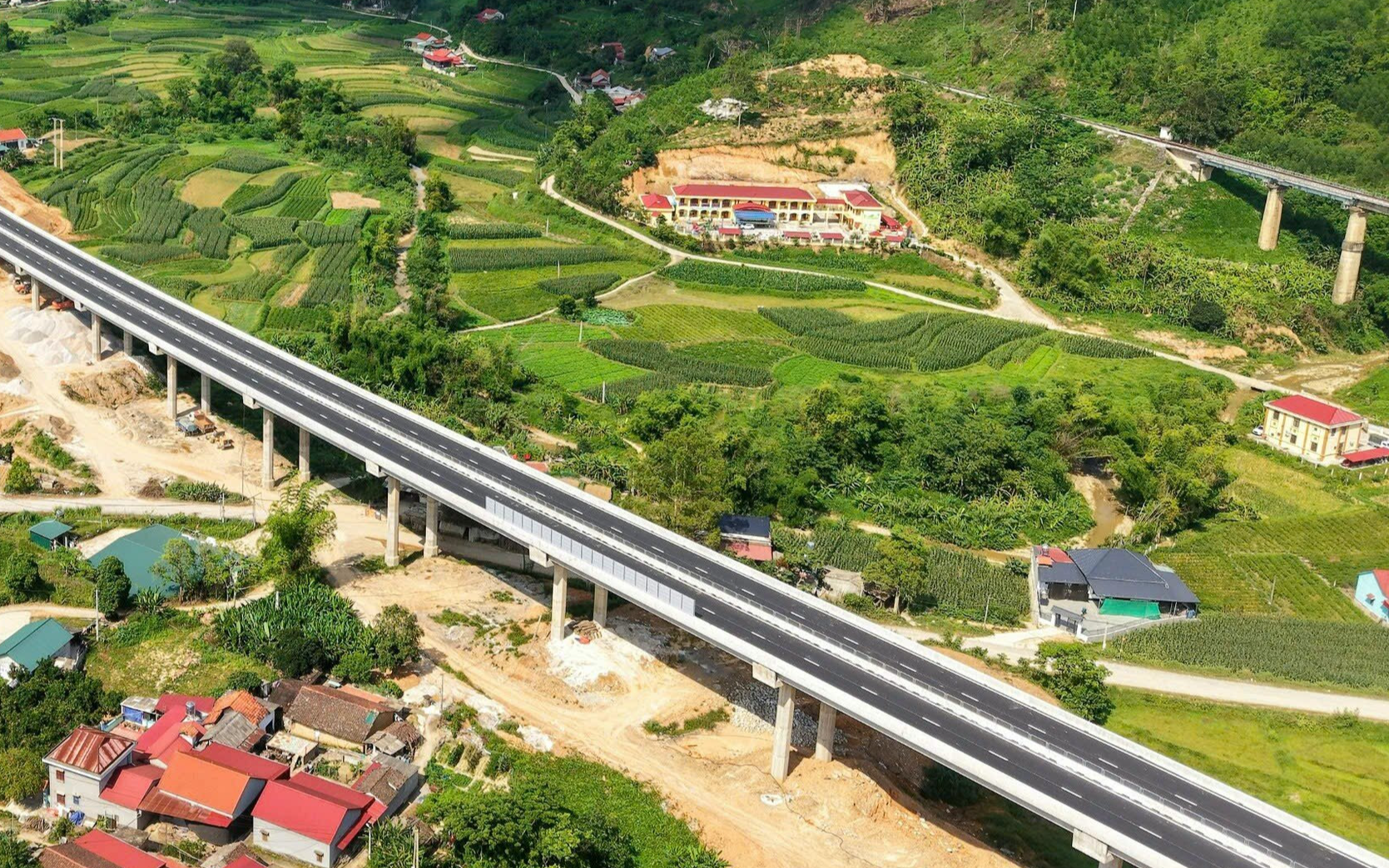 Nghiên cứu đưa cao tốc Hữu Nghị - Chi Lăng và Đồng Đăng - Trà Lĩnh vào khai thác tạm miễn phí dịp Tết