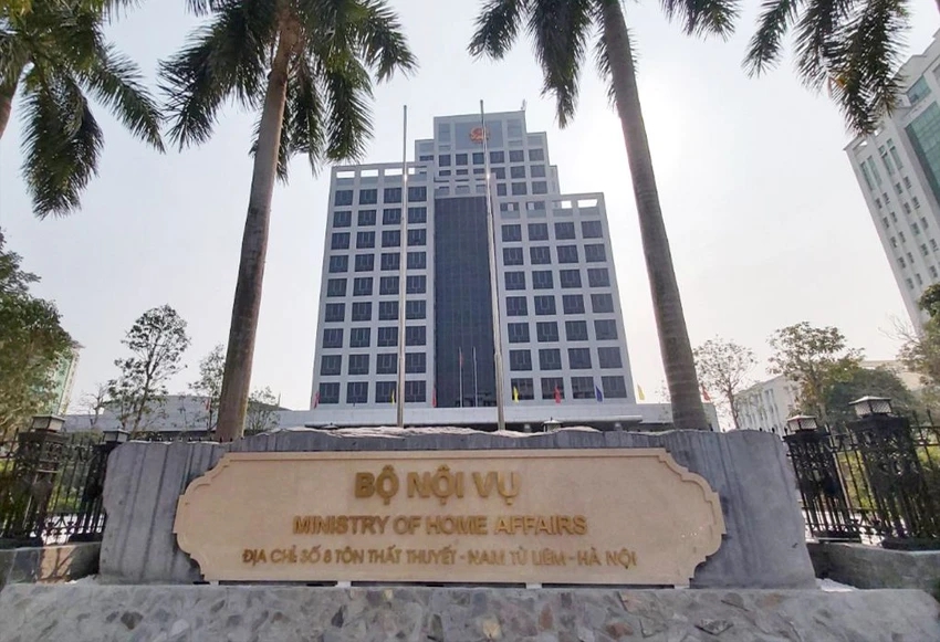 Bộ Nội vụ công bố 62 thủ tục hành chính tại Bộ phận Một cửa- Ảnh 1.