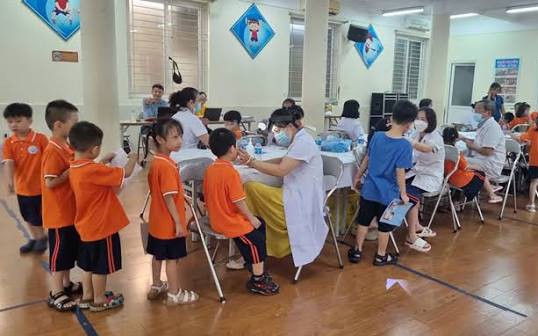 Đề xuất chính sách khuyến khích, thưởng đối với tập thể, cá nhân thực hiện tốt công tác dân số