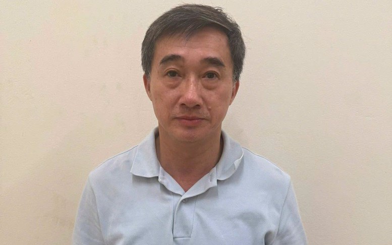 Thủ tướng Chính phủ tạm đình chỉ công tác đối với Thứ trưởng Bộ Y tế Trần Văn Thuấn
