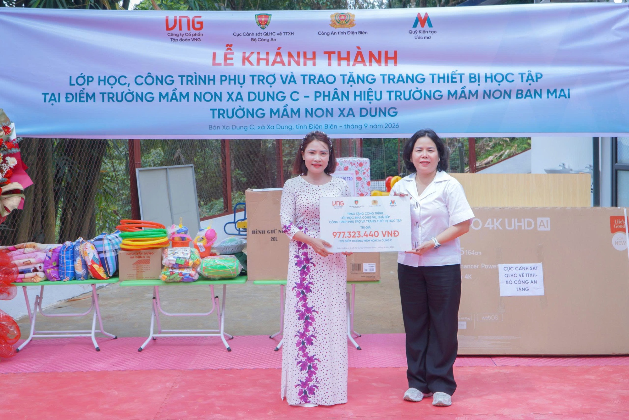 Hơn 12 tỷ đồng từ Quỹ Kiến tạo ước mơ tiếp sức an sinh, chắp cánh giáo dục tại Cà Mau và Điện Biên- Ảnh 4.