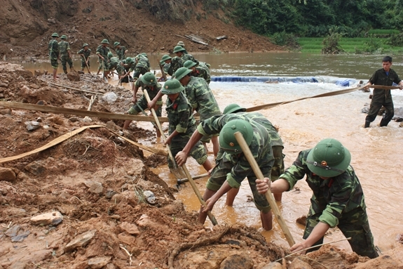Toàn quân chủ động, sẵn sàng ứng phó thiên tai, tìm kiếm cứu nạn- Ảnh 1.