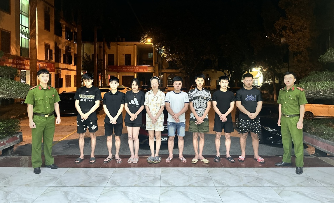 Khởi tố 7 đối tượng trong đường dây giả danh shipper lừa đảo qua đơn hàng trực tuyến- Ảnh 1.