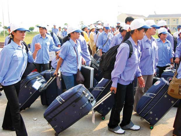 Viet Nam sends more than 45,000 workers abroad in 2021 - Ảnh 1.