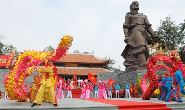 12 major Spring festivals in northern region   - Ảnh 2.