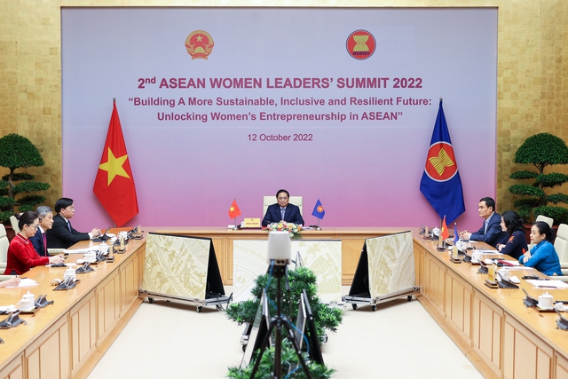 Viet Nam pledges to promote gender equality, women's empowerment with ASEAN  - Ảnh 1.