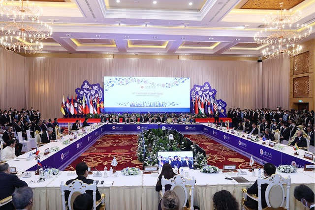 ASEAN ready to be trusted mediator to seek solutions to current security challenges - Ảnh 3.