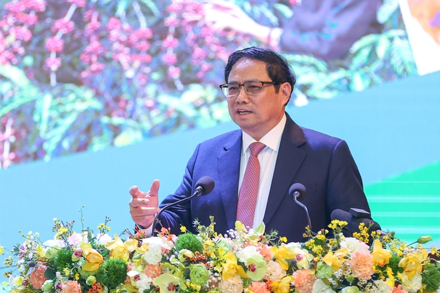 Prime Minister urges breakthroughs in Central Highlands development  - Ảnh 1.