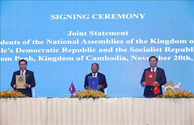 Viet Nam, Laos, Cambodia issue joint statement on summit mechanism - Ảnh 1.