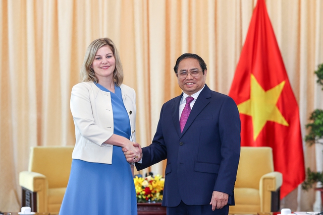 PM proposes Netherlands facilitate Vietnamese exports - Ảnh 1.