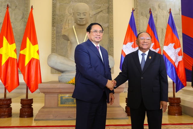 Viet Nam strongly supports Cambodia as Chair of AIPA 2022 - Ảnh 1.