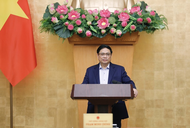 Cabinet’s meeting discusses socio-economic situation during Jan-Nov - Ảnh 1.