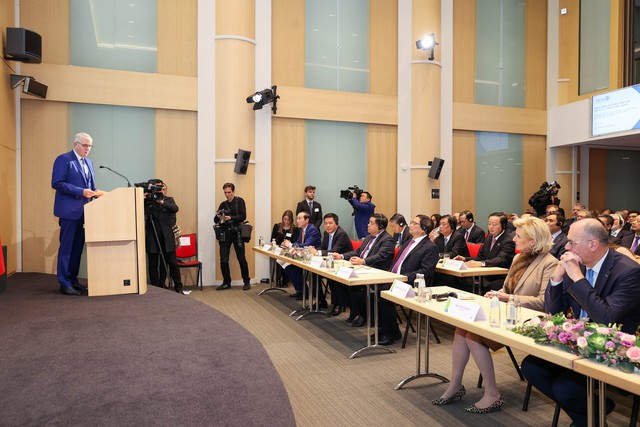 Prime Minister attends Viet Nam-Belgium Business Forum - Ảnh 1.