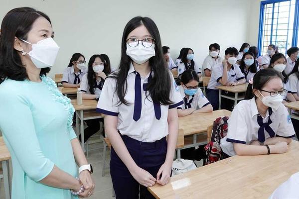 About 17 million students back to school after Tet holiday   - Ảnh 1.