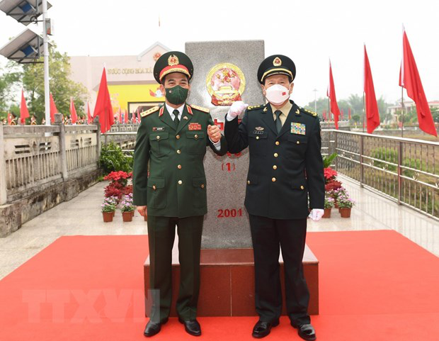 Viet Nam, China hold seventh Border Defense Friendship Exchange - Ảnh 1.