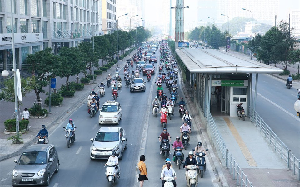 Five municipal cities urged to restrict motorbikes after 2030 
