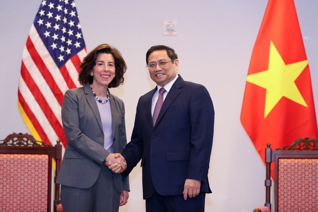 U.S. Secretary of Commerce speaks highly of Viet Nam’s economic development plan, vision - Ảnh 1.