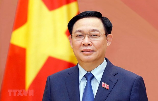 Top legislator begins official visit to Laos - Ảnh 1.
