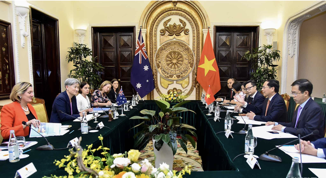 Australian FM: Australia attaches importance to Viet Nam's role in region  - Ảnh 1.