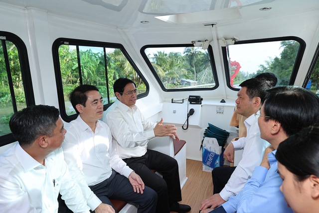 Prime Minister visits most unique biodiversity conservation area in Mekong Delta  - Ảnh 5.
