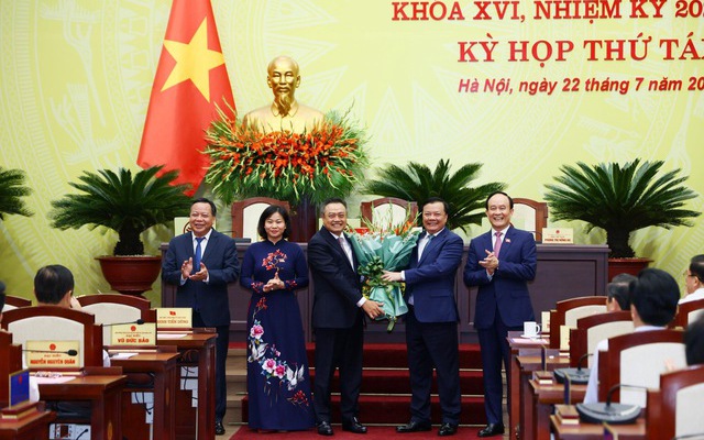 Former Auditor General unanimously elected new Major of Ha Noi
