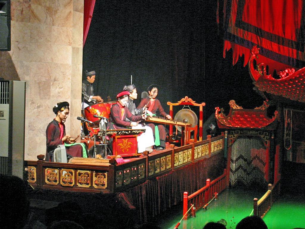Water puppetry, a unique folk art form of Viet Nam - Ảnh 4.