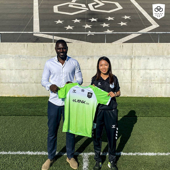 Striker Nhu makes history as first Vietnamese female player going abroad - Ảnh 1.