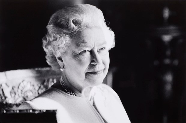 Senior leaders extend condolences over death of Queen Elizabeth II - Ảnh 1.