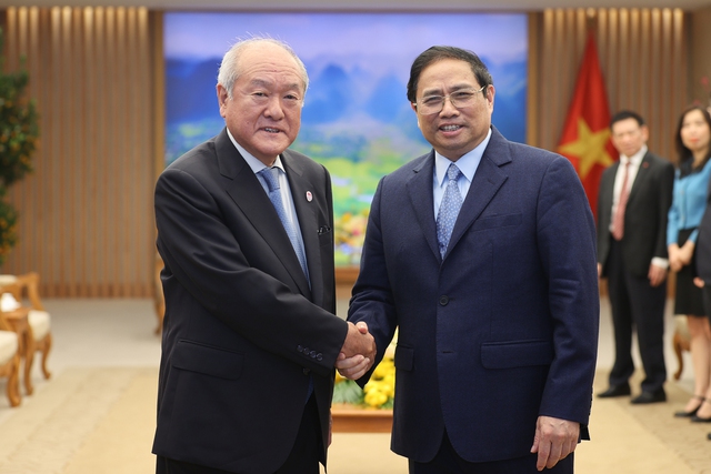 Prime Minister suggests Japan support Viet Nam in building North-South express railway  - Ảnh 1.