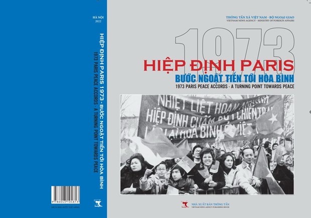 Launch of the photo book “Paris Agreement 1973 - A Turning Point Towards Peace” - Ảnh 1.