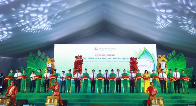 Viet Nam’s first liquefied natural gas warehouse inaugurated - Ảnh 1.