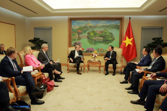 Deputy PM receives AFD Managing Director - Ảnh 1.