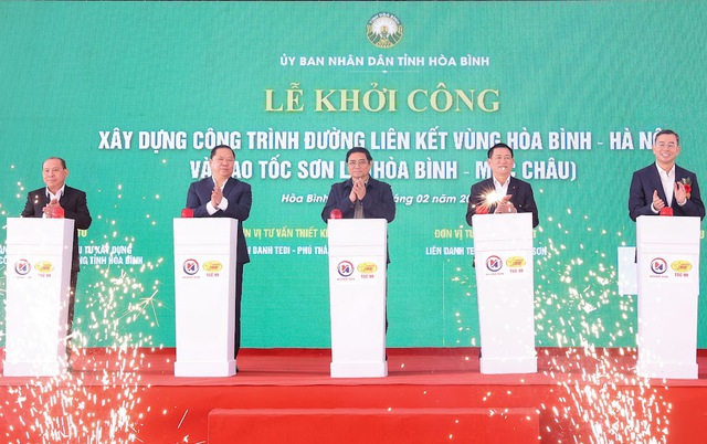 Construction of regional connectivity road in Hoa Binh launched - Ảnh 1.