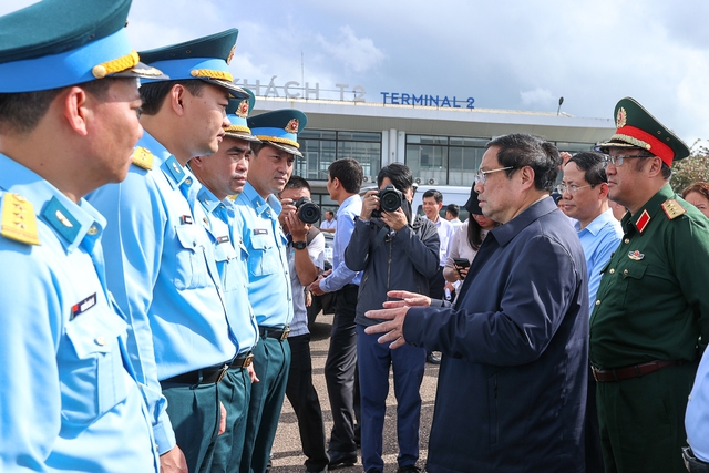 Prime Minister attends inauguration ceremonies of key projects in Binh Dinh - Ảnh 4.