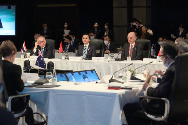 Deputy PM attends Asia Zero Emissions Community Ministerial Meeting  - Ảnh 1.