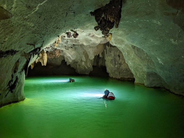  22 new caves discovered in Quang Binh - Ảnh 1.