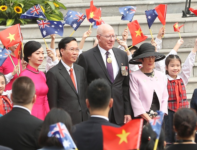 President hosts welcome ceremony for Australian Governor-General - Ảnh 3.