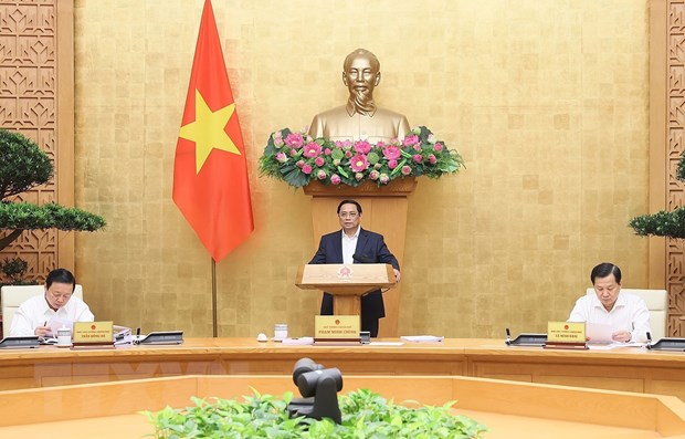 Cabinet convenes regular meeting for April - Ảnh 1.