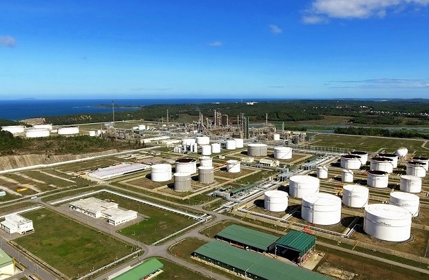 Gov't okeys Dung Quat oil refinery expansion project - Ảnh 1.