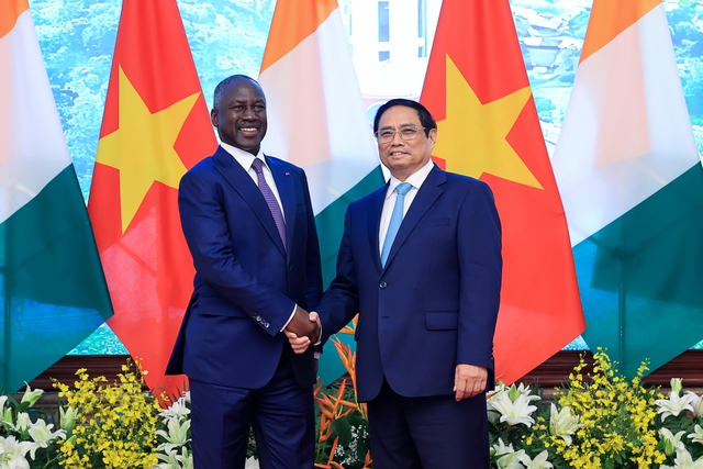 Viet Nam always treasures friendship and cooperation with Côte d'Ivoire: Prime Minister  - Ảnh 1.