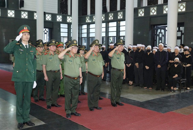 State-level funeral for former Deputy Prime Minister Vu Khoan held - Ảnh 10.